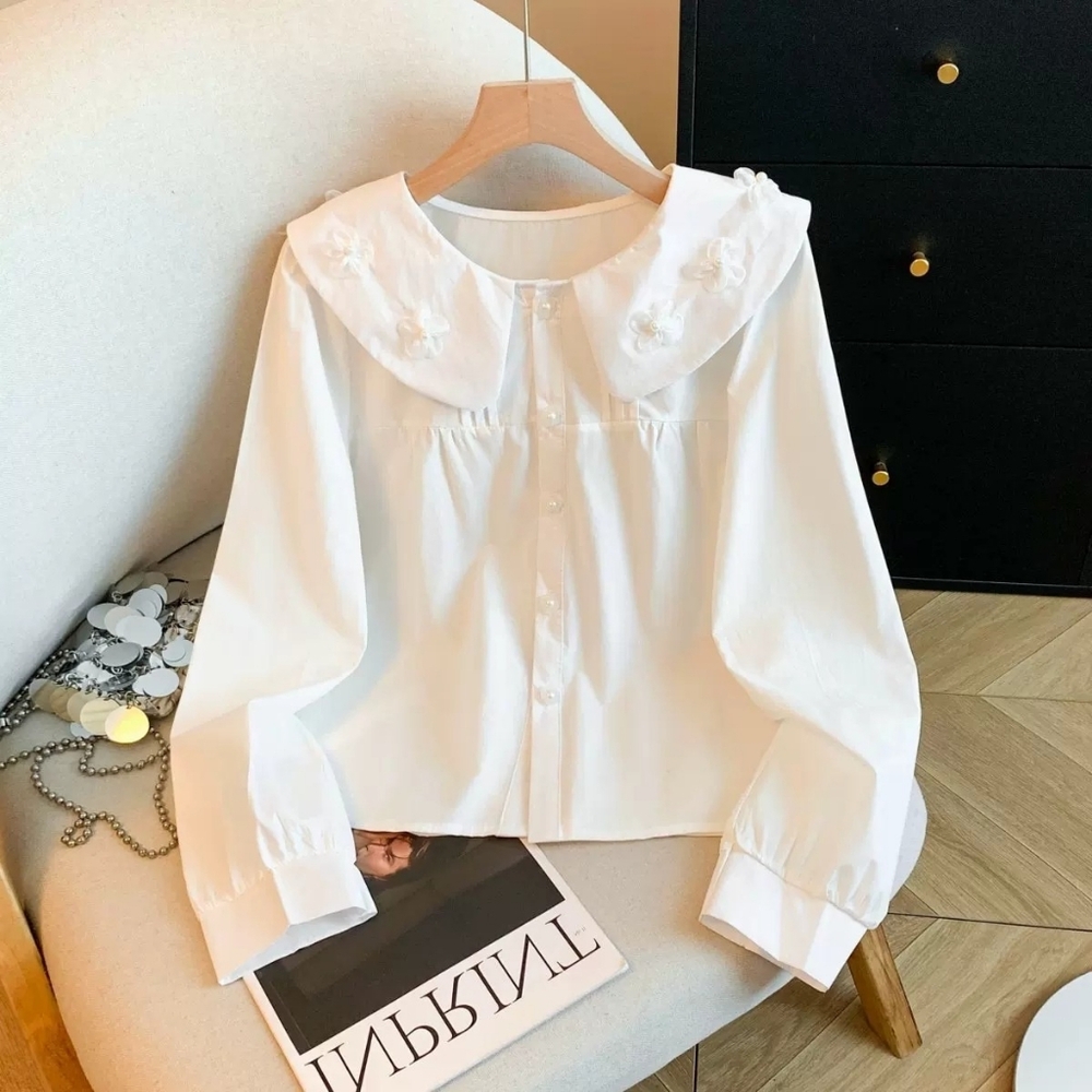 White 3D Flower Collar Blouse